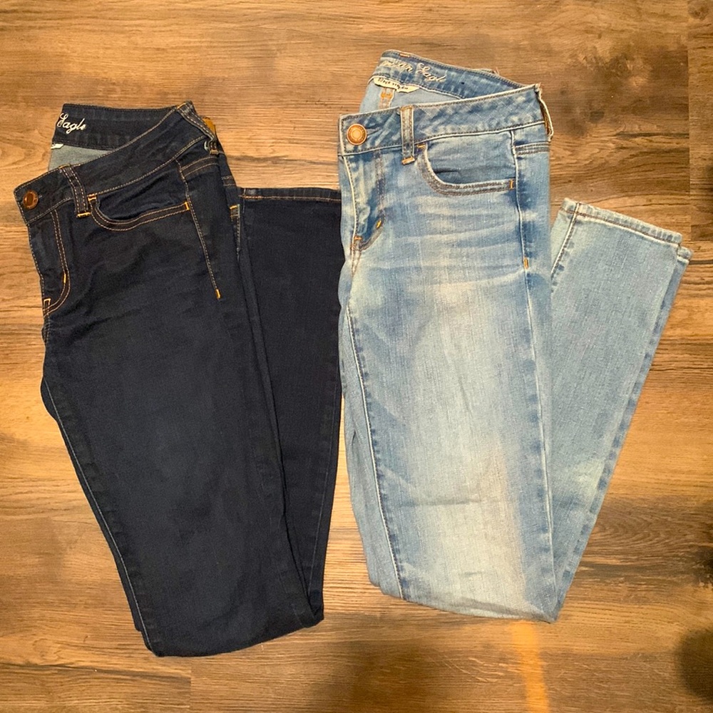 2 Pairs of *American Eagle* Skinny Jean Jeggings in Light + Dark Washes